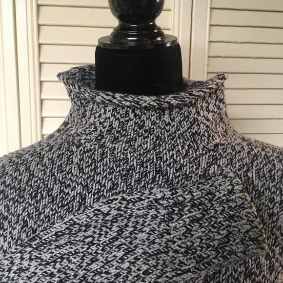 J. Crew black & white size small sweater - Picture 2 of 6